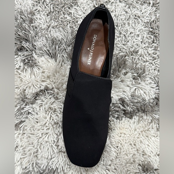 Donald J Pliner Black Stretch Fabric Pointed Toe Heels Size 10 - Picture 9 of 13